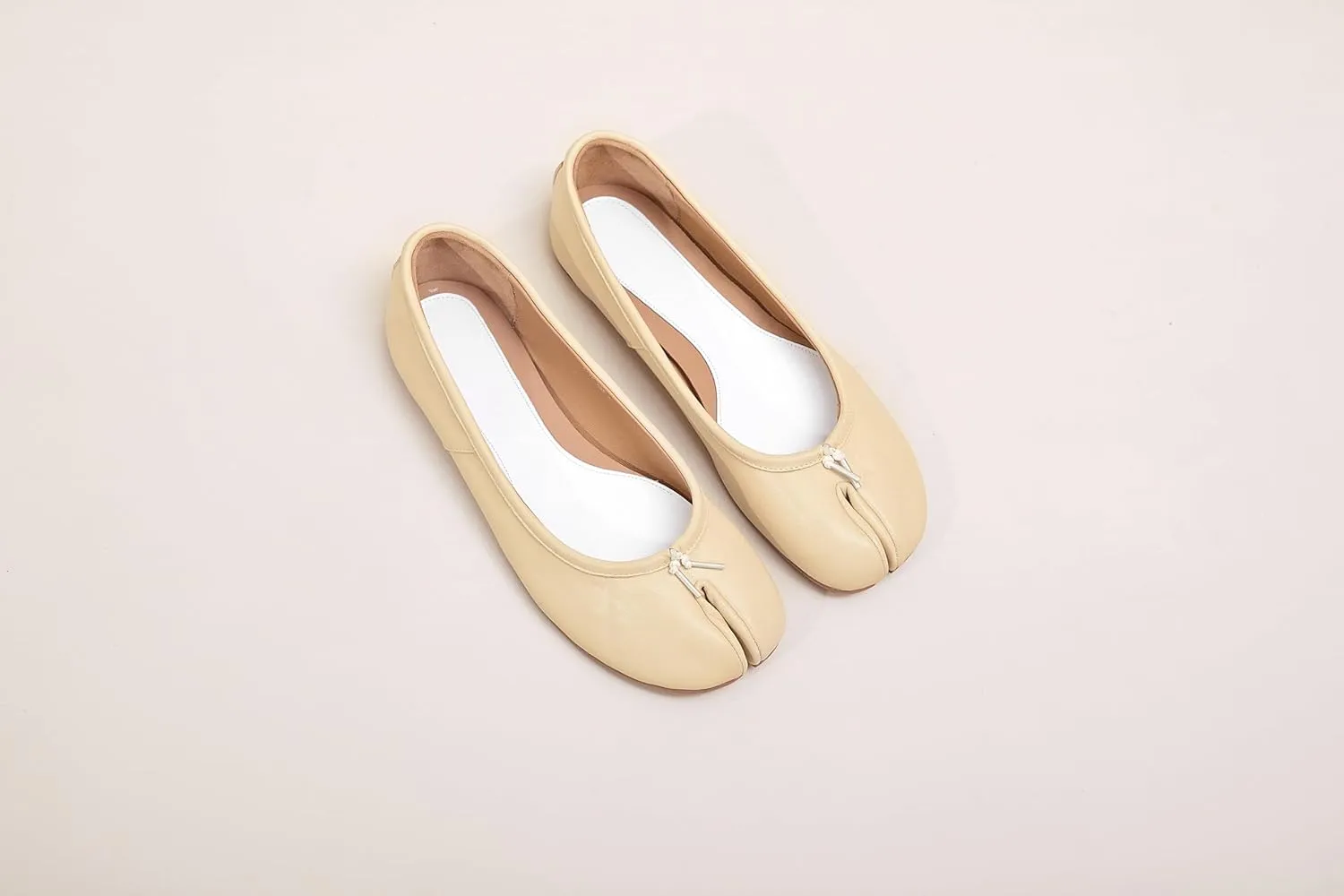 Ballet Flats Shoes for Women Fashion Split Toe Tabi Shoes Comfortable Bow Tie Leather Dressy Party Work Dress Shoes