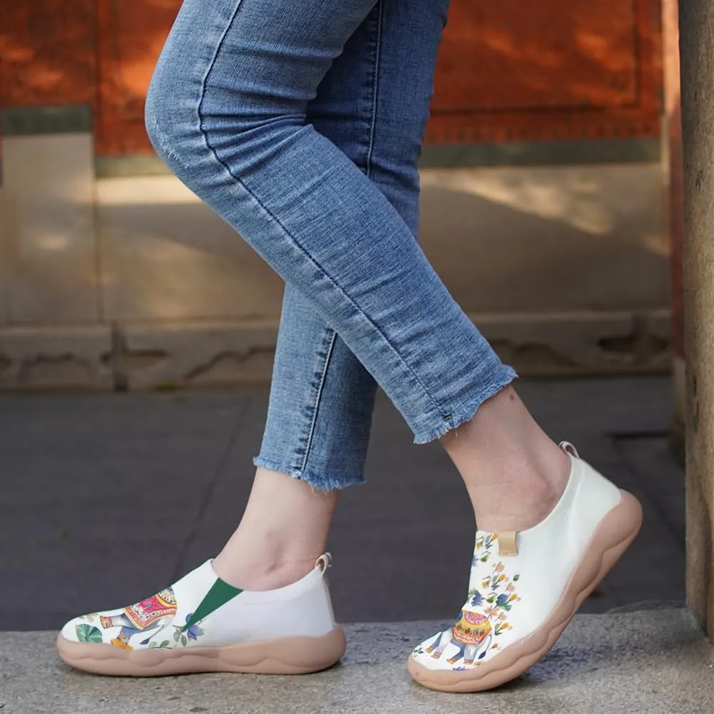 Women's Ultra Lightweight Travel Loafers Comfort Slip On Footwear All Day Long Casual Walking Shoes