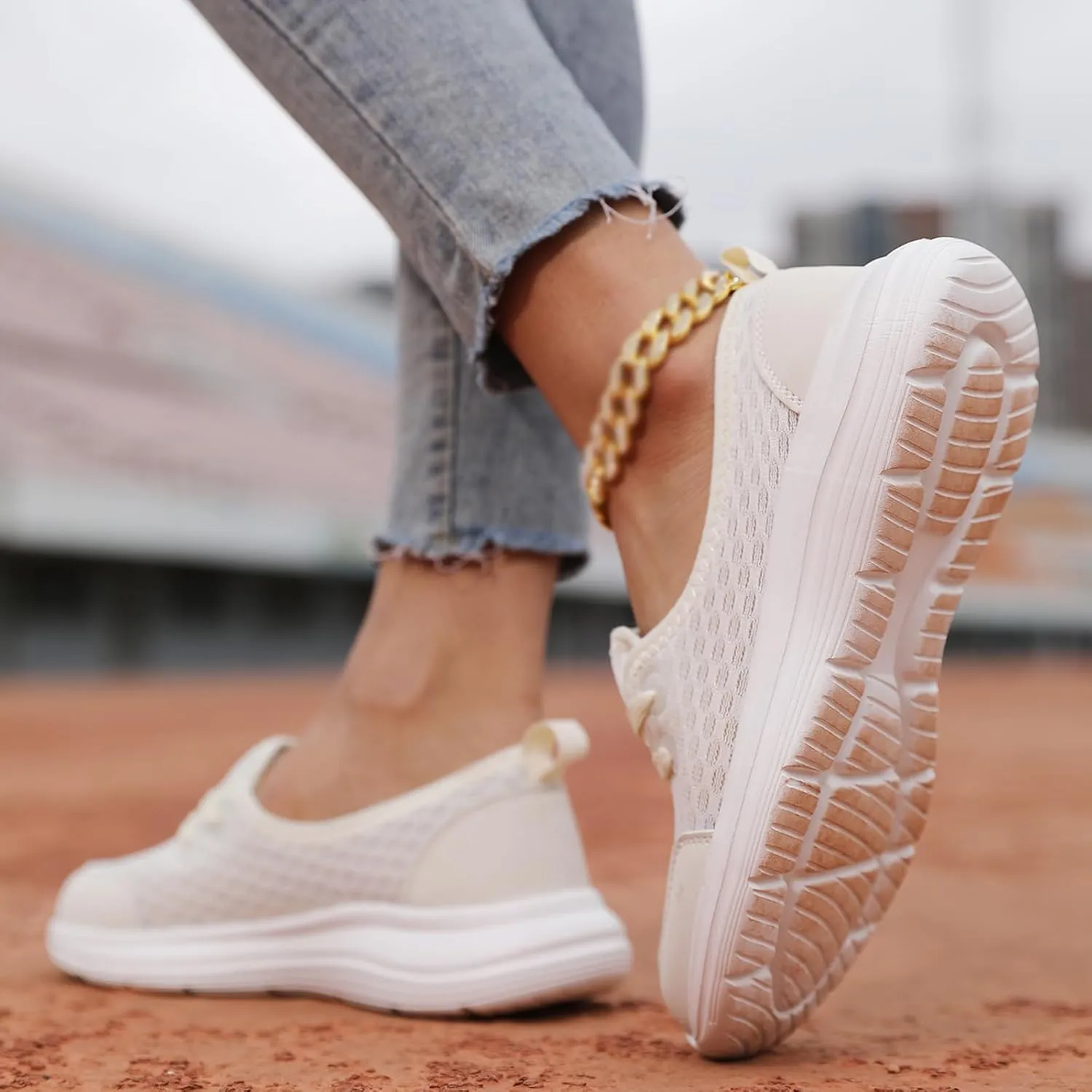 Womens Walking Shoes Tennis Lightweight Gym Sneakers Slip On Low Cut Workout Trainer Sport Breathable Mesh Running Shoes Comfortable Fashion Sneakers for Outdoor